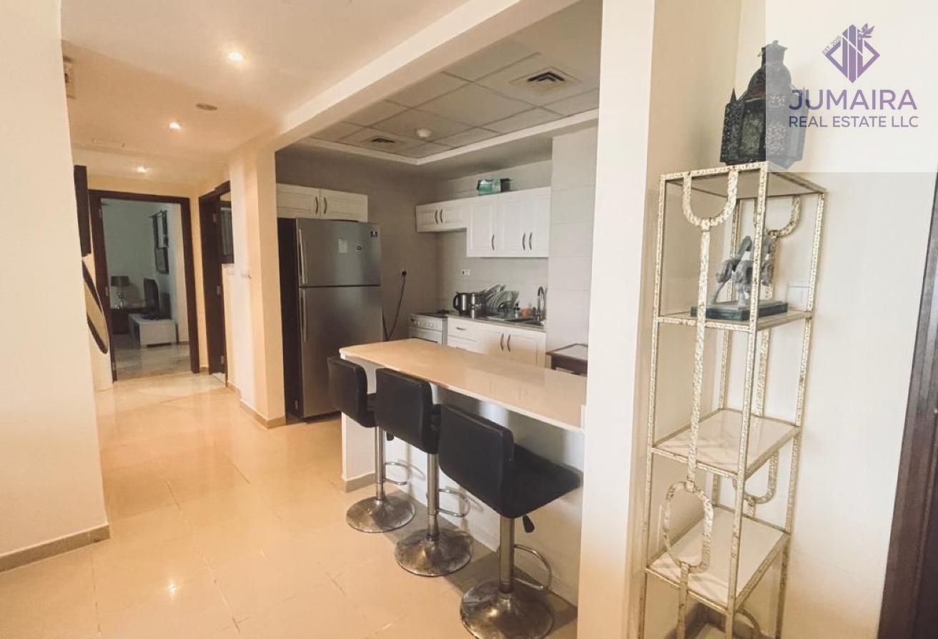 Full Sea View Renovated Apartment Steps TO BEACH