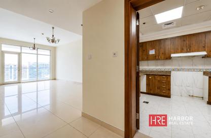 Apartment - 2 Bedrooms - 4 Bathrooms for rent in Tagrouda Residence - Oud Metha - Bur Dubai - Dubai