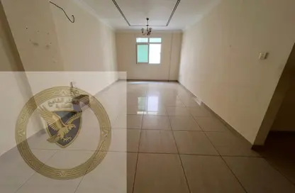 شقة - 2 غرف نوم - 2 حمامات للايجار في القليعة - الشرق - الشارقة