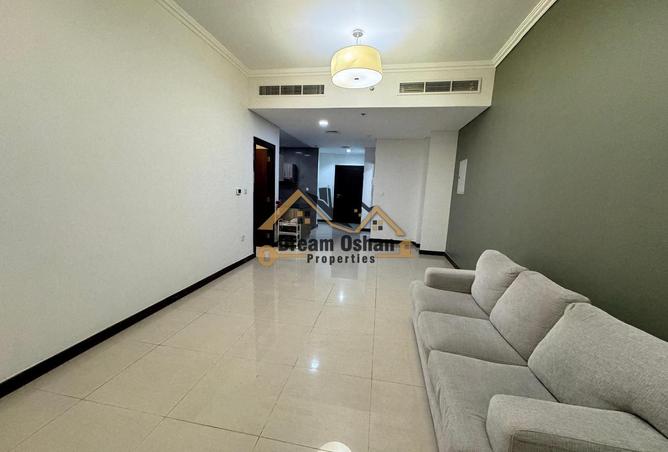 98239803 - Property Image 3