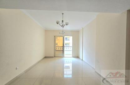 Apartment - 2 Bedrooms - 3 Bathrooms for rent in Muwaileh 29 Building - Muwaileh - Sharjah