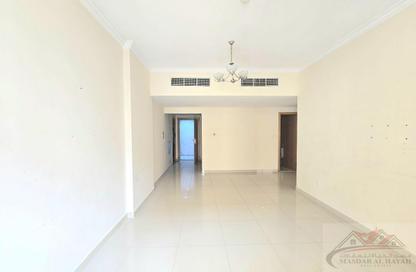 Apartment - 2 Bedrooms - 3 Bathrooms for rent in Muwaileh 29 Building - Muwaileh - Sharjah