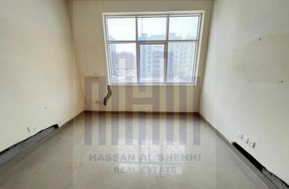 Apartment - 1 Bedroom - 1 Bathroom for rent in Muwaileh 3 Building - Muwaileh - Sharjah