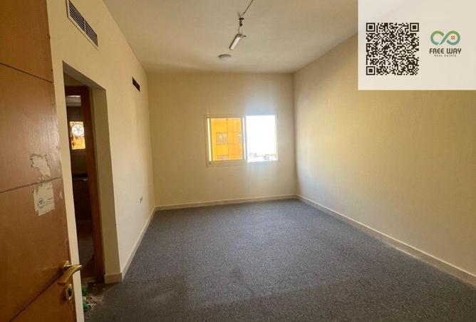 83222382 - Property Image 2
