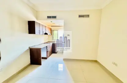 Apartment - 1 Bathroom for rent in Muwailih Building - Muwaileh - Sharjah