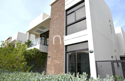 Villa - 4 Bedrooms - 5 Bathrooms for rent in DAMAC Hills - Dubai