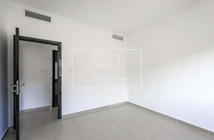 Apartment - 2 Bedrooms - 2 Bathrooms for rent in Tower 7 - Al Reef Downtown - Al Reef - Abu Dhabi Apartment - 2 Bedrooms - 2 Bathrooms for rent in Tower 7 - Al Reef Downtown - Al Reef - Abu Dhabi