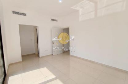 Townhouse - 3 Bedrooms - 4 Bathrooms for rent in Nasma Residence - Al Tai - Sharjah