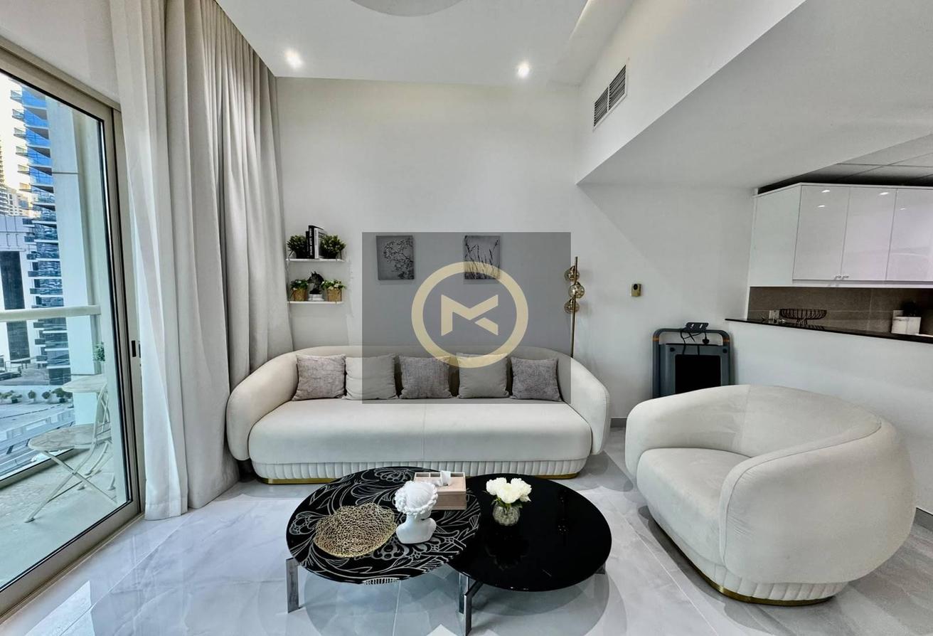 Fully Furnished 1BR | Marina View Tower photo 4