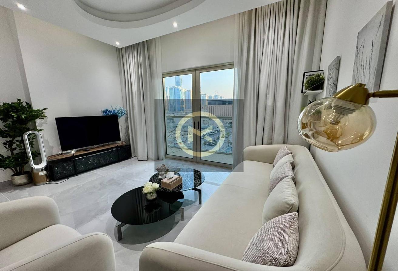 Fully Furnished 1BR | Marina View Tower photo 2