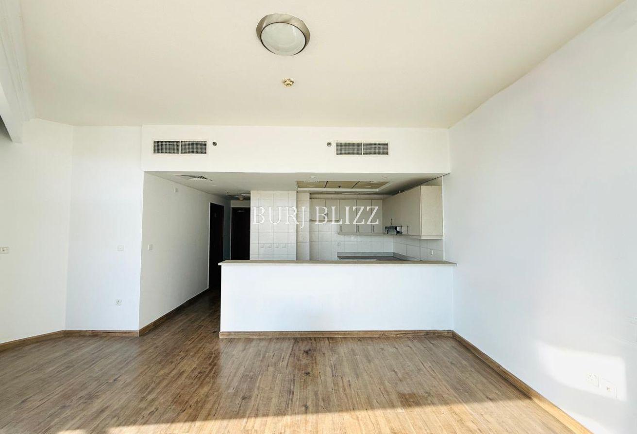 Urban Living | Prime Location | Panoramic View photo 2