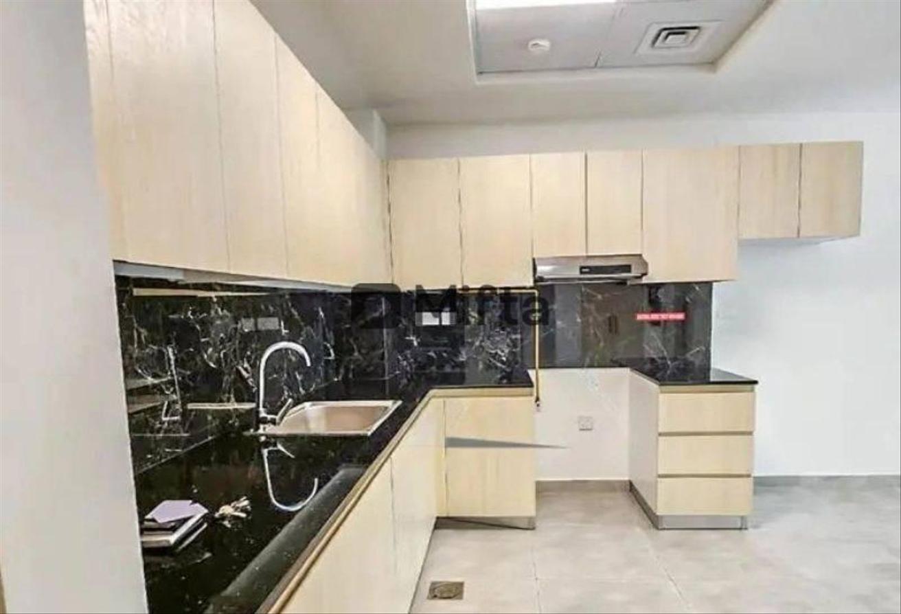 Hot Deal | Spacious 1 Bedroom | Balcony photo 5