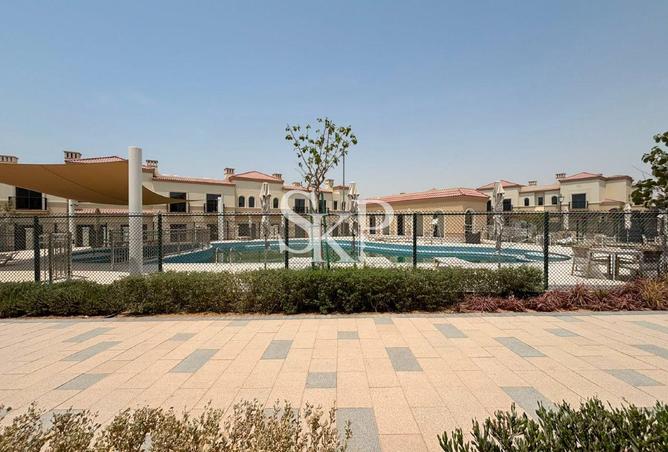 Brand New 3BR Townhousewith pool & community view — photo 3