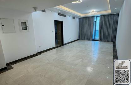Apartment - 3 - 5 for rent in Corniche Tower - Ajman Corniche Road - Ajman