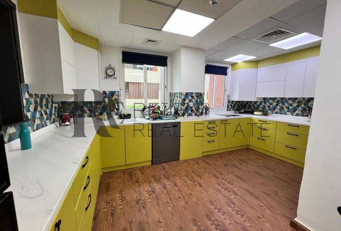 84071837 - Property Image 3