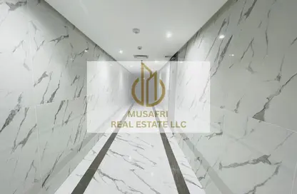 شقة - 2 غرف نوم - 3 حمامات للايجار في مبنى مويلح - مويلح - الشارقة شقة - 2 غرف نوم - 3 حمامات للايجار في مبنى مويلح - مويلح - الشارقة