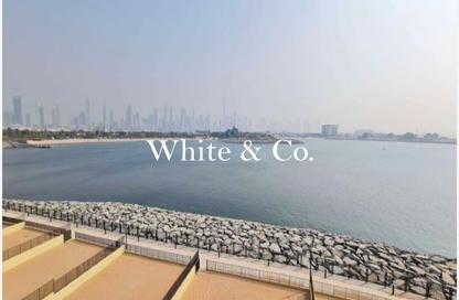 Townhouse - 5 Bedrooms - 7 Bathrooms for rent in Sur La Mer 1 - Sur La Mer - Jumeirah 1 - Jumeirah - Dubai Townhouse - 5 Bedrooms - 7 Bathrooms for rent in Sur La Mer 1 - Sur La Mer - Jumeirah 1 - Jumeirah - Dubai