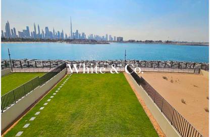 Townhouse - 5 Bedrooms - 7 Bathrooms for rent in Sur La Mer 1 - Sur La Mer - Jumeirah 1 - Jumeirah - Dubai Townhouse - 5 Bedrooms - 7 Bathrooms for rent in Sur La Mer 1 - Sur La Mer - Jumeirah 1 - Jumeirah - Dubai
