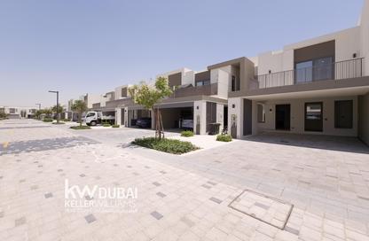 Townhouse - 3 Bedrooms - 4 Bathrooms for rent in Aura Gardens - Tilal Al Ghaf - Dubai