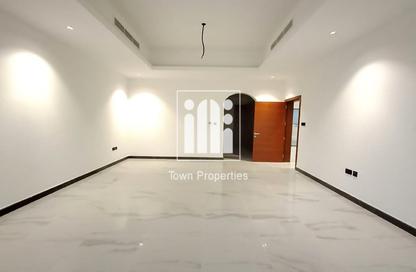 Villa - 5 Bedrooms - 7 Bathrooms for rent in Al Merief - Khalifa City - Abu Dhabi