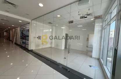 Shop - Studio for rent in Amwaj Building - Al Souk Al Kabeer - Bur Dubai - Dubai