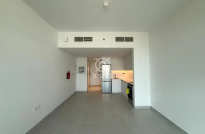 Apartment - Studio - 1 Bathroom for rent in Cubix Residences - District 12 - Jumeirah Village Circle - Dubai