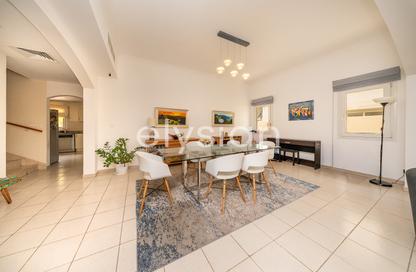 Villa - 4 Bedrooms - 5 Bathrooms for rent in Meadows 9 - Meadows - Dubai