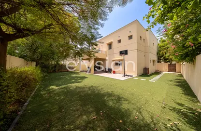 Villa - 4 Bedrooms - 5 Bathrooms for rent in Meadows 9 - Meadows - Dubai