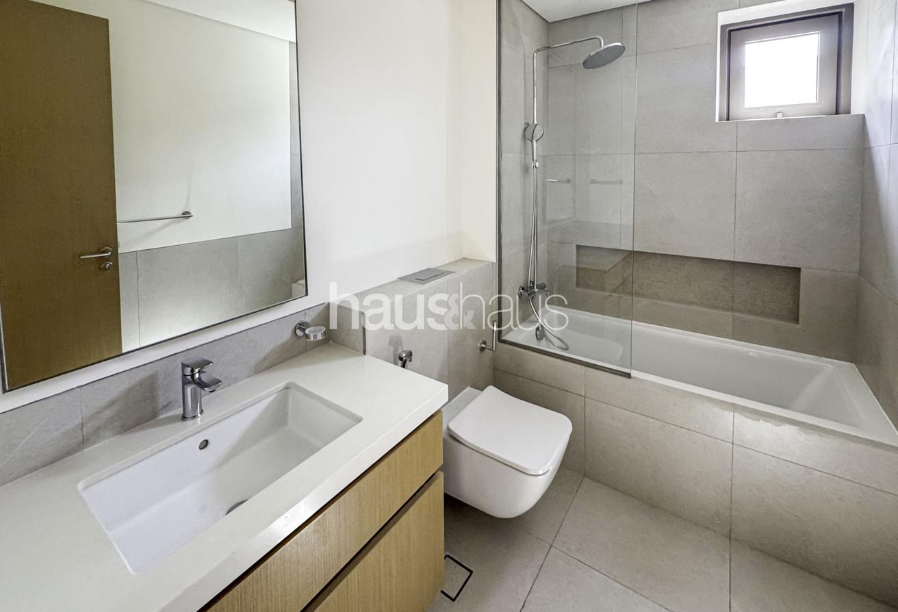 Open Plan | Unfurnished | Close to Amenities photo 5