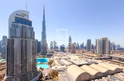 Apartment - 3 Bedrooms - 3 Bathrooms for sale in Boulevard Point - Downtown Dubai - Dubai