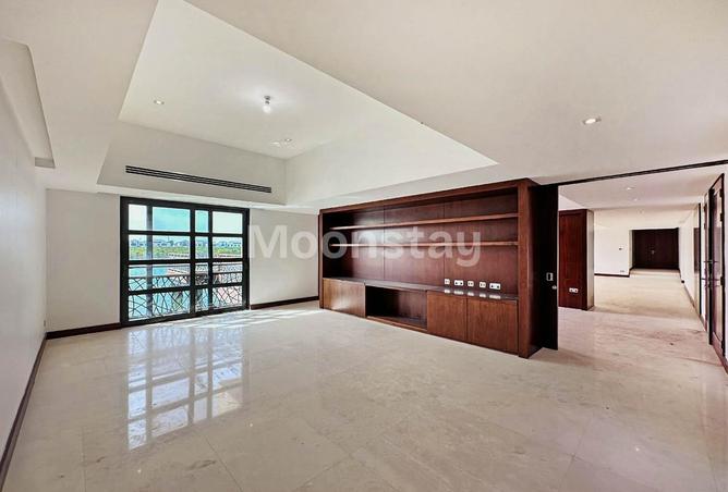 76573057 - Property Image 3