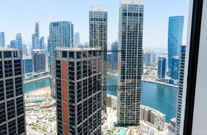 Office Space - Studio for rent in The Burlington - Business Bay - Dubai