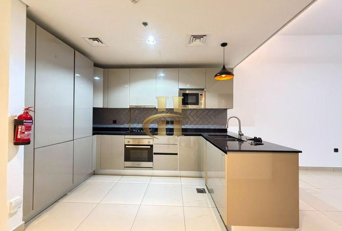 130220463 - Property Image 2