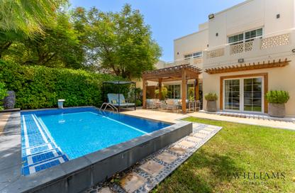 Villa - 5 Bedrooms - 6 Bathrooms for sale in Meadows 2 - Meadows - Dubai