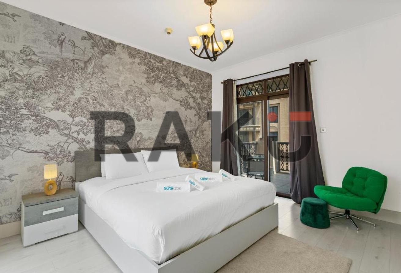 Boutique Mid-rise living with Burj Khalifa Views photo 13