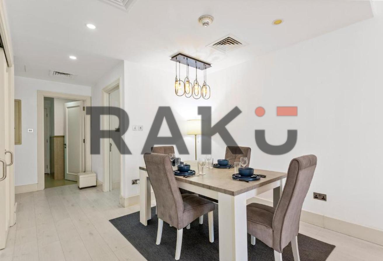 Boutique Mid-rise living with Burj Khalifa Views photo 11