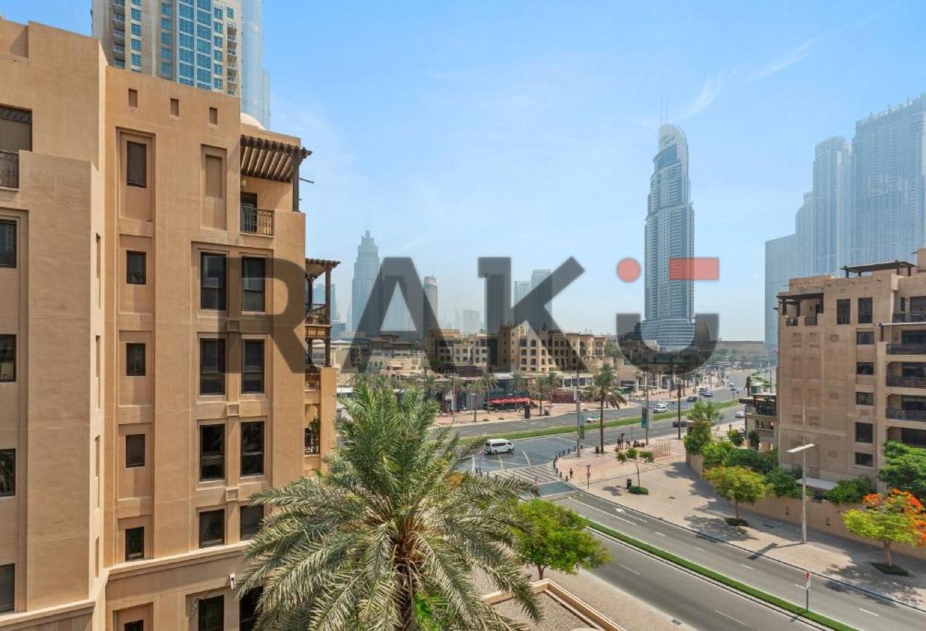 Boutique Mid-rise living with Burj Khalifa Views photo 17