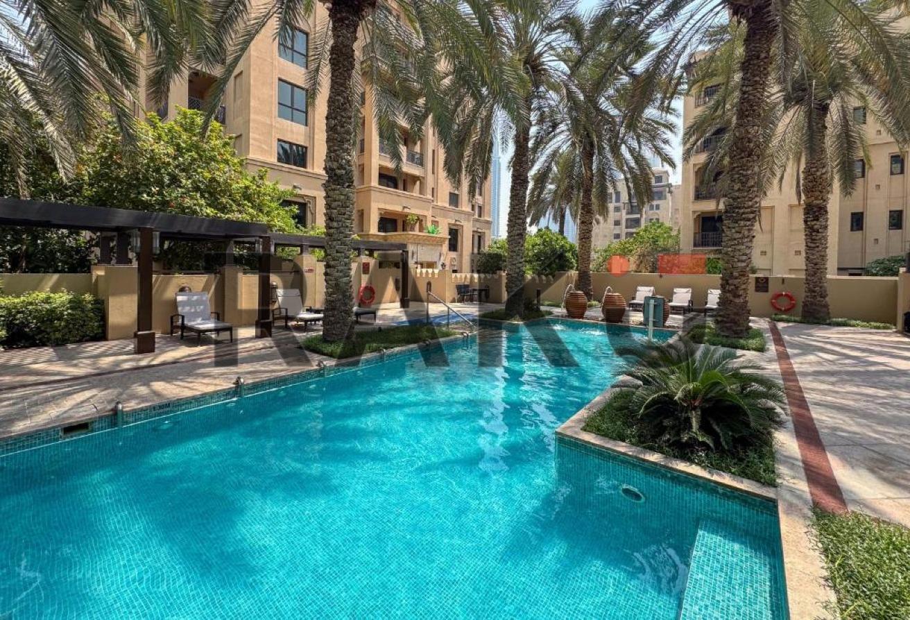 Boutique Mid-rise living with Burj Khalifa Views photo 18