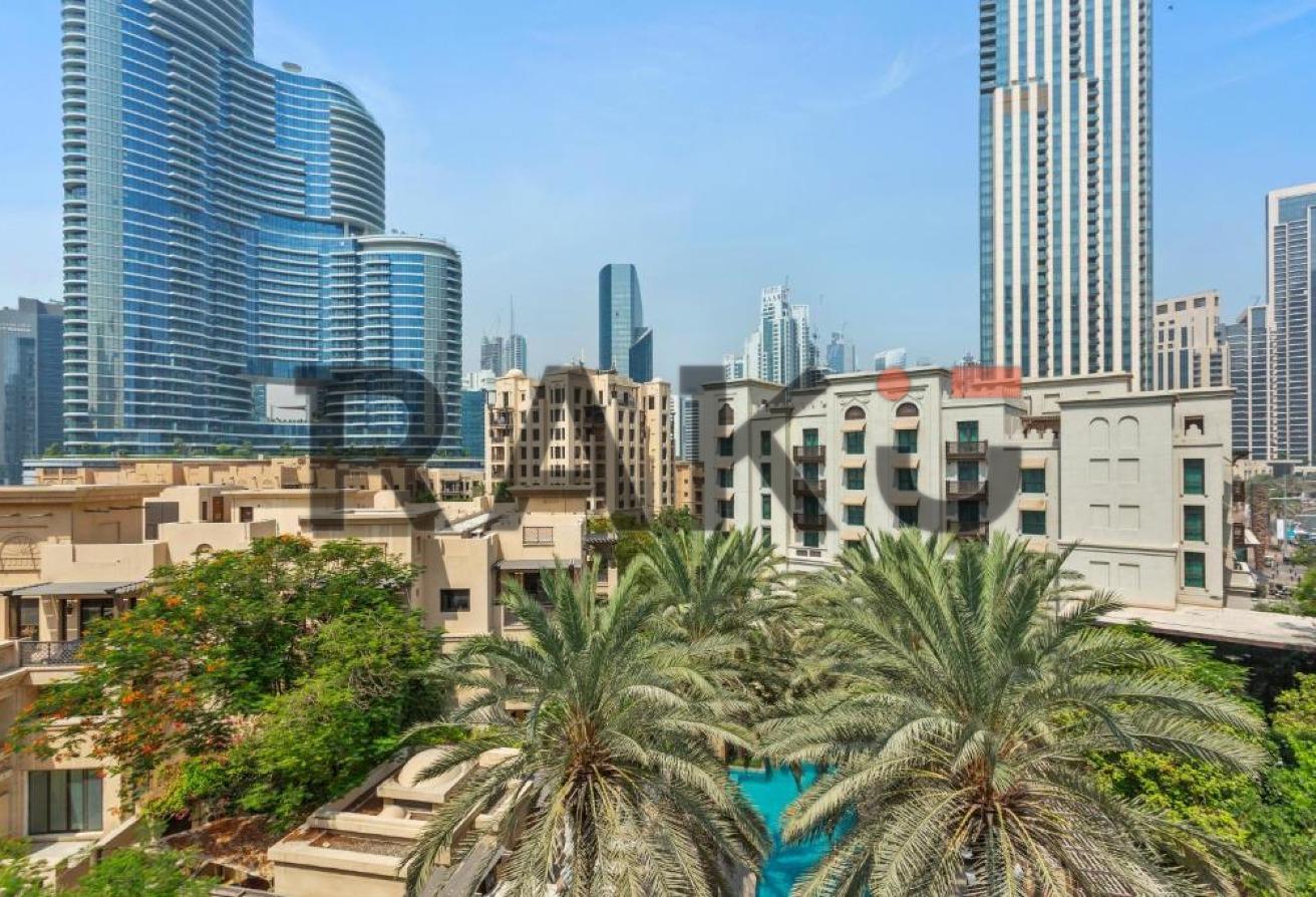 Boutique Mid-rise living with Burj Khalifa Views photo 16