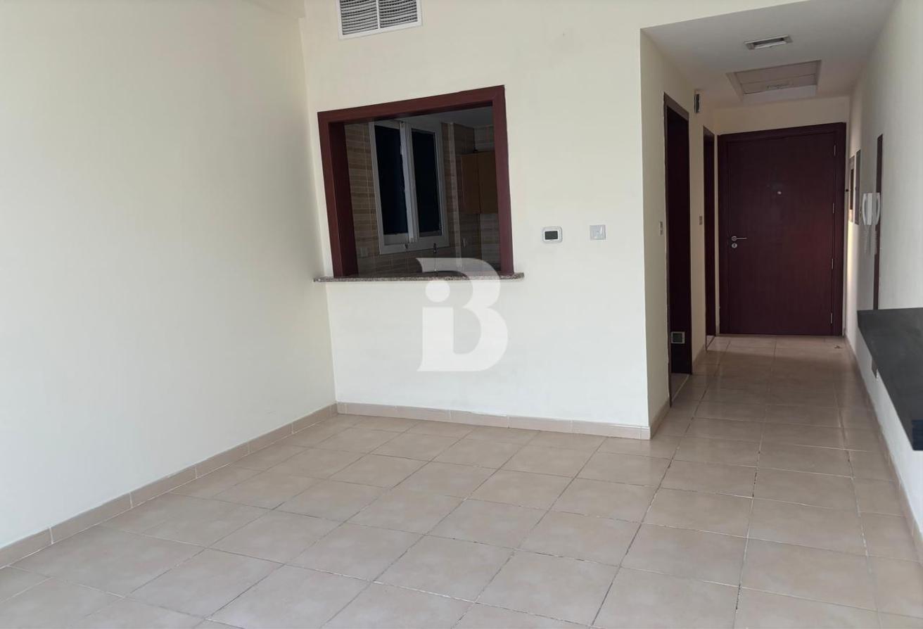 Spacious and Beautiful Studio | Mid Floor | Vacant photo 7