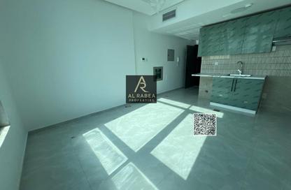 Apartment - Studio - 1 Bathroom for rent in Corniche Tower - Ajman Corniche Road - Ajman Apartment - Studio - 1 Bathroom for rent in Corniche Tower - Ajman Corniche Road - Ajman