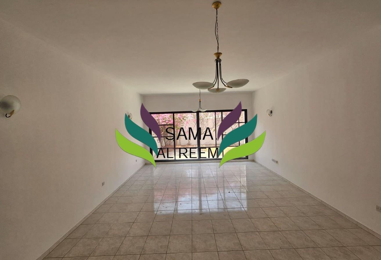 4 Bedroom Villa | Walking distance to La Mer photo 5