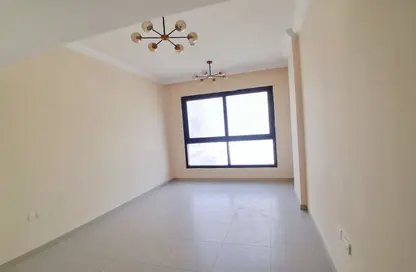 شقة - غرفة نوم - 2 حمامات للايجار في سراب 2 - الجادة - الشارقة شقة - غرفة نوم - 2 حمامات للايجار في سراب 2 - الجادة - الشارقة