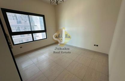 شقة - 2 غرف نوم - 3 حمامات للايجار في مبني الياسمين - الجداف - دبي