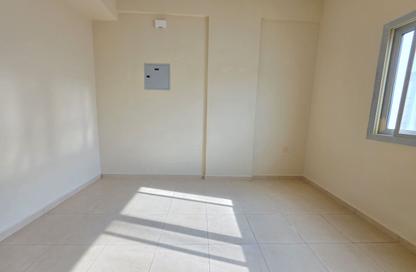 Apartment - 1 - 1 for rent in Muwailih Building - Muwaileh - Sharjah