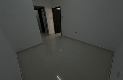 Apartment - 1 Bedroom - 1 Bathroom for rent in Al Falah Street - City Downtown - Abu Dhabi