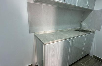 Apartment - 1 Bedroom - 1 Bathroom for rent in Al Falah Street - City Downtown - Abu Dhabi