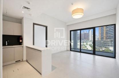 Apartment - 1 - 2 for rent in SOL Avenue - Business Bay - Dubai