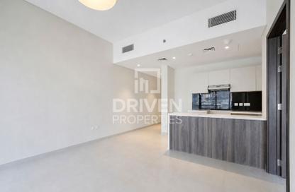 Apartment - 1 - 2 for rent in SOL Avenue - Business Bay - Dubai
