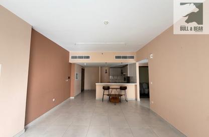 Apartment - 1 Bedroom - 2 Bathrooms for rent in 1 Residences - 2 - 1 Residences - Al Kifaf - Bur Dubai - Dubai